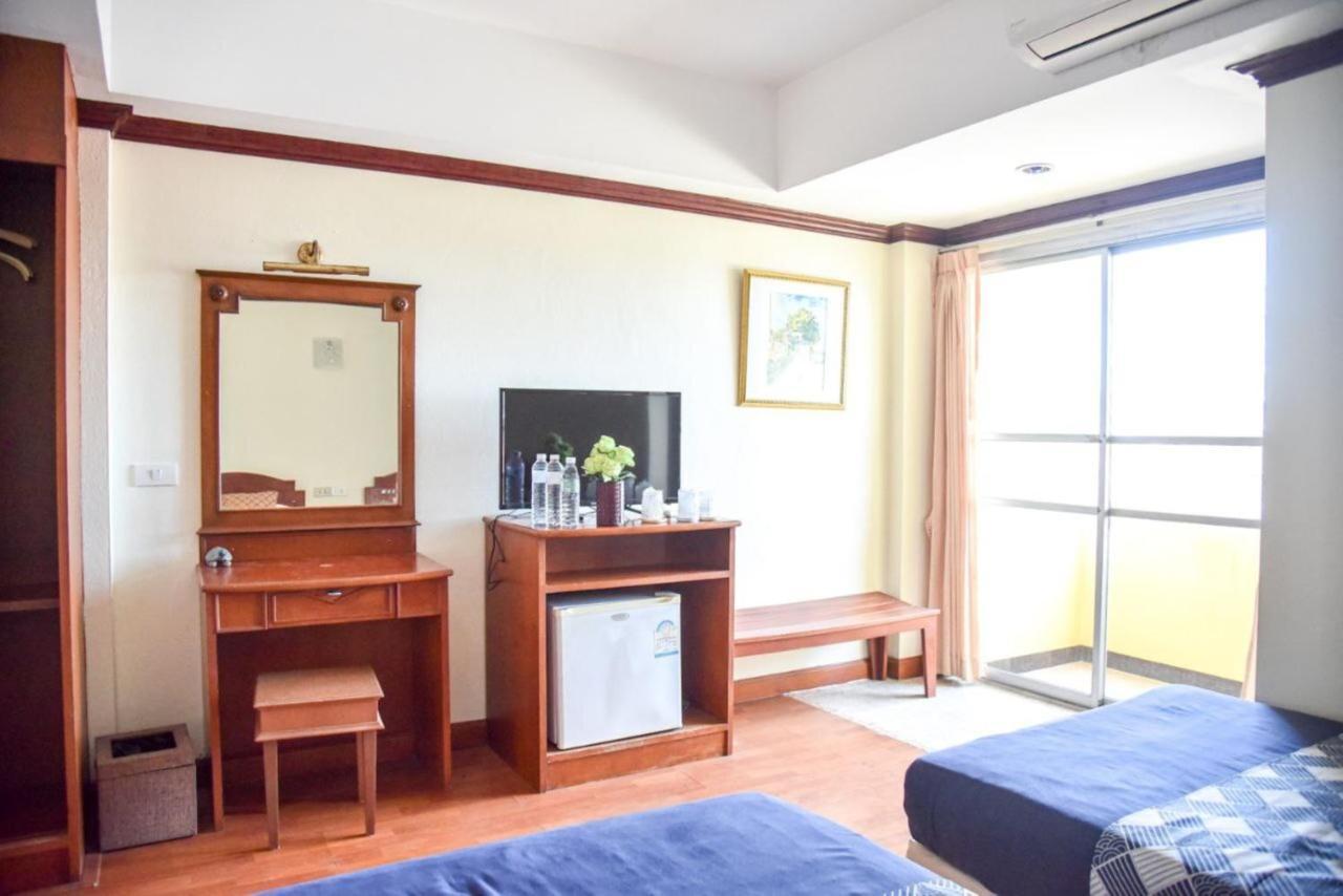Hotel Chomsin Hua Hin ชมสินธุ์ หัวหิน Exterior foto