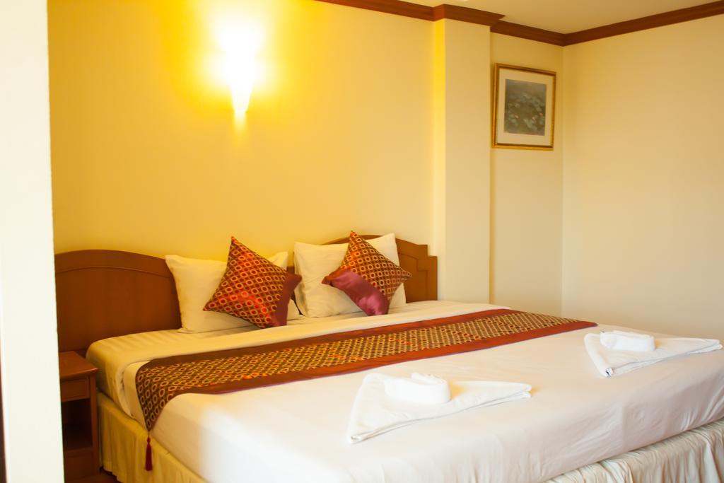 Hotel Chomsin Hua Hin ชมสินธุ์ หัวหิน Exterior foto